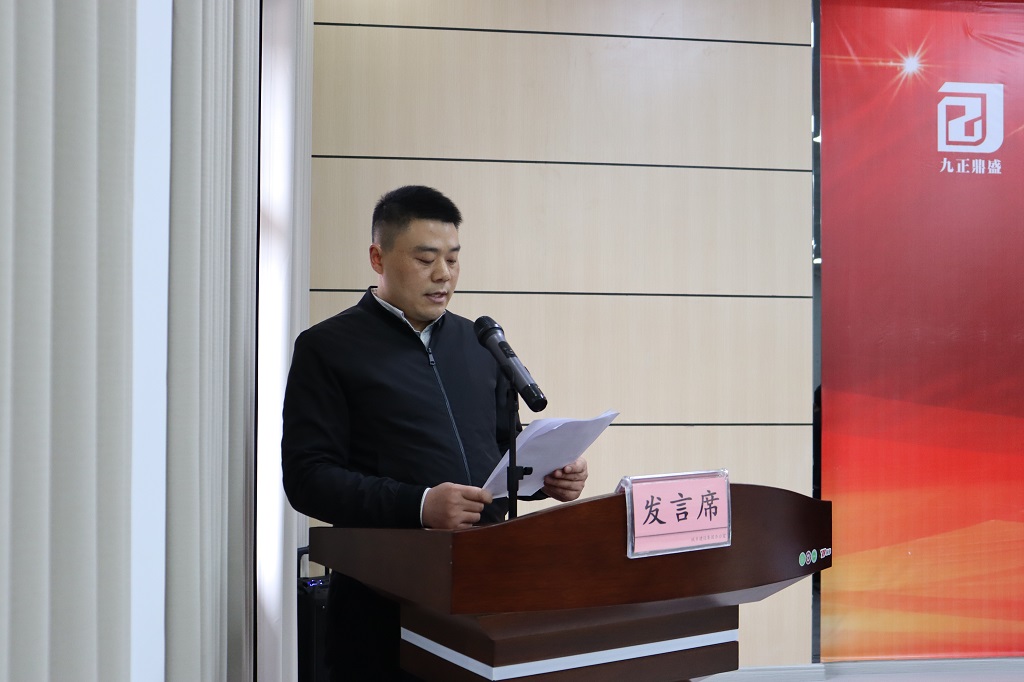 李.JPG