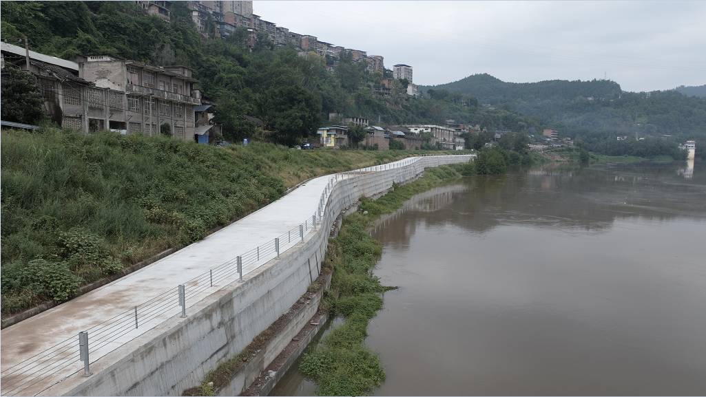 平昌县通河大桥渭子溪防洪堤